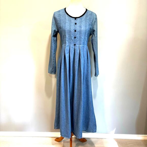 Fads Dresses & Skirts - VTG Blue Denim Maxi Dress Long Sleeve Pleated Modest Farm Tradwife, Size 8